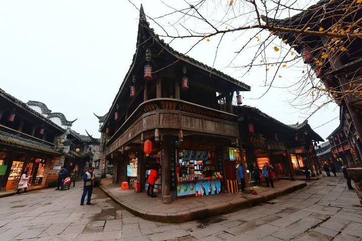 北碚：“三下乡”送欢乐